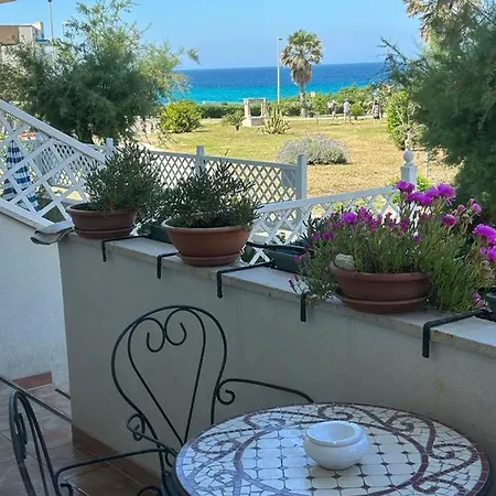 Lejlighed Sul Mare Con Giardini Otranto